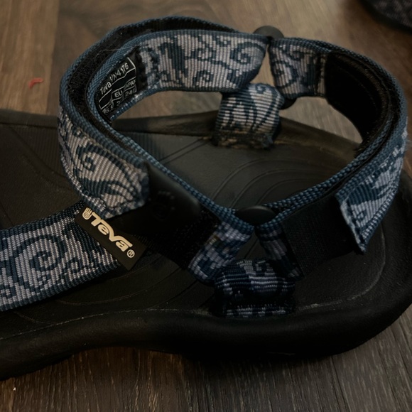 Women’s Teva Hurricane XLT Sandals - Picture 9 of 9